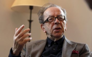 Ismail Kadare: Kristal Letra dërguar Enver Hoxhës, ja çka i shkruante Ismail Kadare