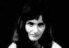 Fati tragjik i poetes shqiptare, ndërroi jetë shumë e re, nëna e saj s’u lejua të rrinte me të… Drita Çomo, portret