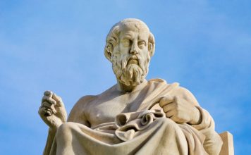 Platoni: Do t’ju tregoj diçka që më tha për dashurinë një grua…