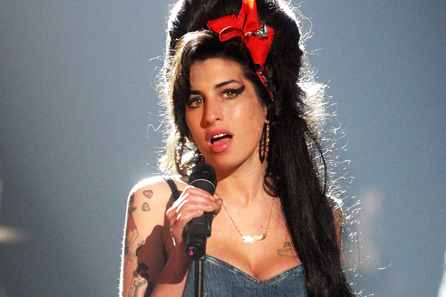 Libri i ri për këngëtaren, Amy Winehouse, zbulon "detaje të panjohura" - ObserverKult
