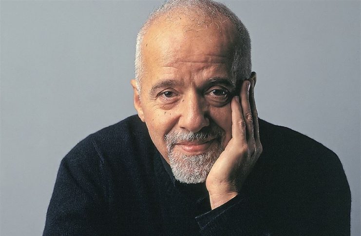 U shpall i çmendur dhe u la i lirë, si i shpëtoi burgut shkrimtari Paulo Coelho