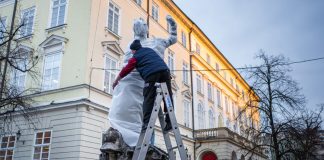 Banorët e Lviv po përgatiten të mbrojnë trashëgiminë e qytetit