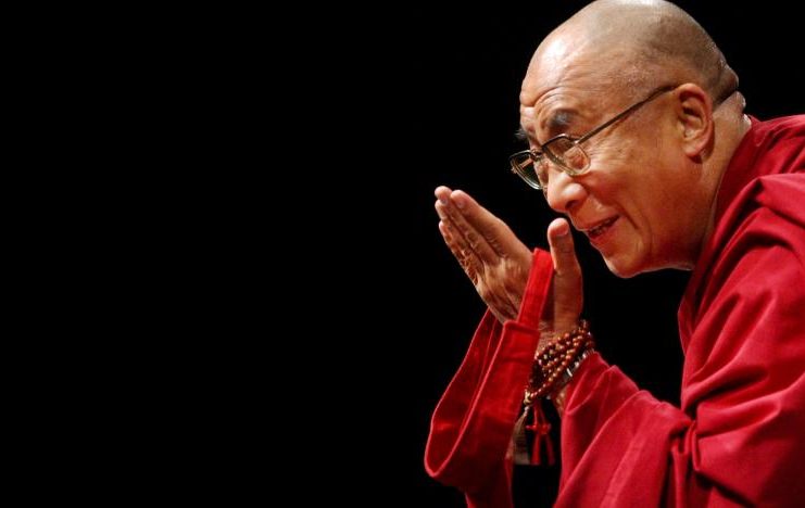 Dalai Lama: E shkatërrojmë shëndetin për para e pastaj shpenzojmë para për shëndetin… Dalai Lama