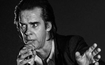 Nick Cave: Fushat e livandës (teksti dhe kënga)
