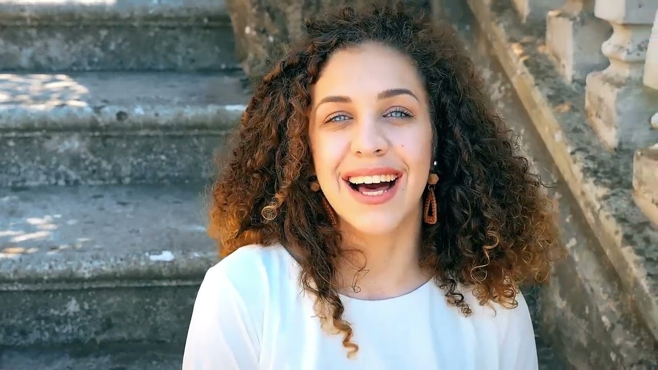 Si ke ndje ti zoja Shkodër, tungjatjeta...këndon Irian Taraboshi