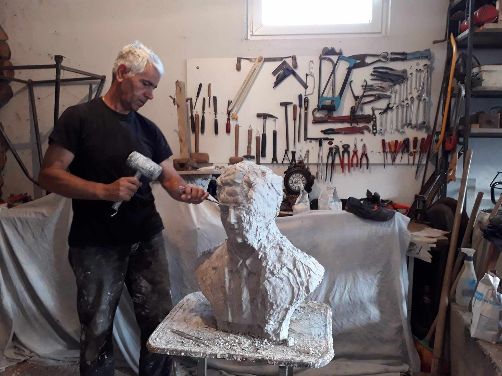 Avni Behluli Artistët e mirëfilltë po denigrohen, margjinalizohen