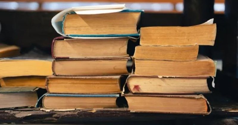 Librat Zbulimi i frikshëm i shkencëtarëve/ Librat e vjetër përmbajnë toksina ...