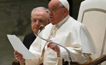 Këshilla që la për të rinjtë Papa Françesku/: Dashurohuni si në tango