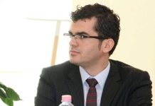 Letërsia nuk është klikim, as televizor