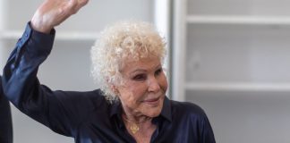 Orët e fundit të Ornella Vanonit/ Ikona e muzikës italiane kërkoi akullore dhe pastaj vdiq, u gjet e pajetë nga…