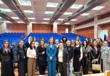 Takim poetik me Donika Dabishevcin në Universitetin “Aleksandër Moisiu” në Durrës