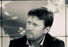 Shkëlzen Çoça: Himni i të përkulurve