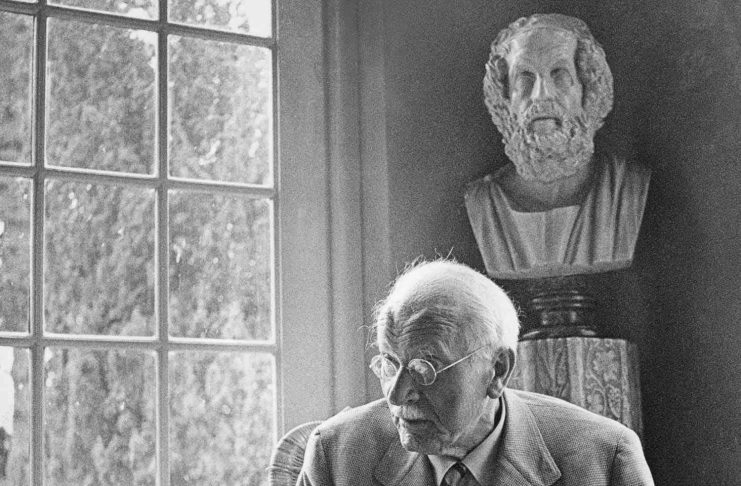 Jung: Ndonjëherë, gjëja më e mirë që mund të bësh është të ikësh…