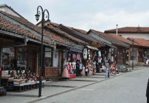 Takim dhe ekspozitë për Çarshinë e Madhe të Gjakovës