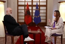 Edi Rama prezanton librin “Në Sofrën e Hënës”: E shkrova nga dashuria për gjuhën shqipe