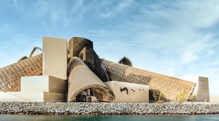 Pas më shumë se 20 vitesh pritjeje, hapet muzeu më i madh Guggenheim në botë